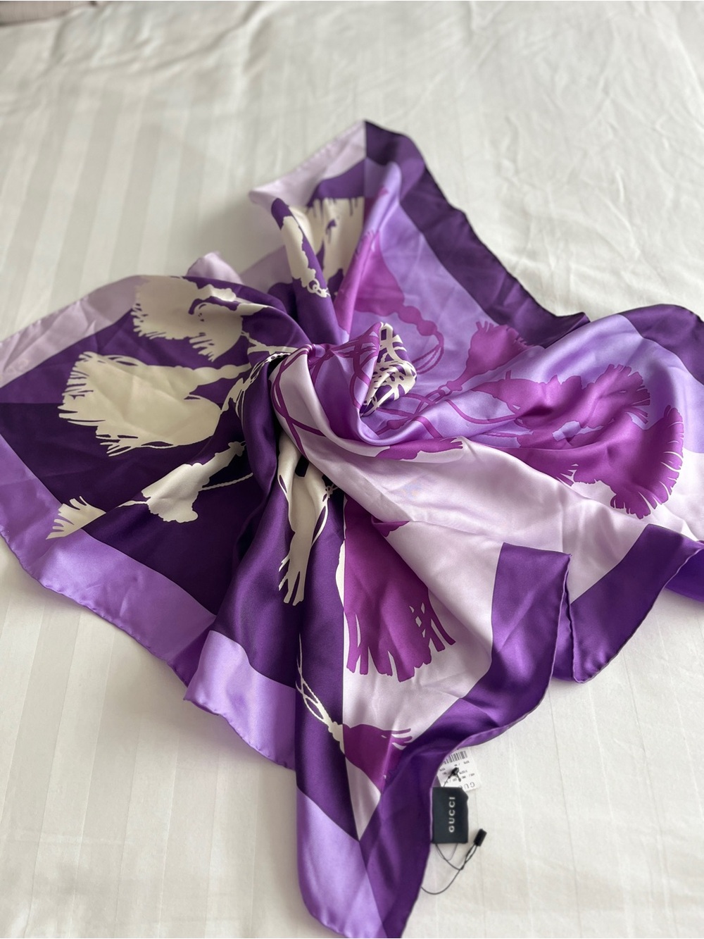 Gucci 100% Silk Scarf 33” Purple Tassel Print 310275 3G001 Italy NWT